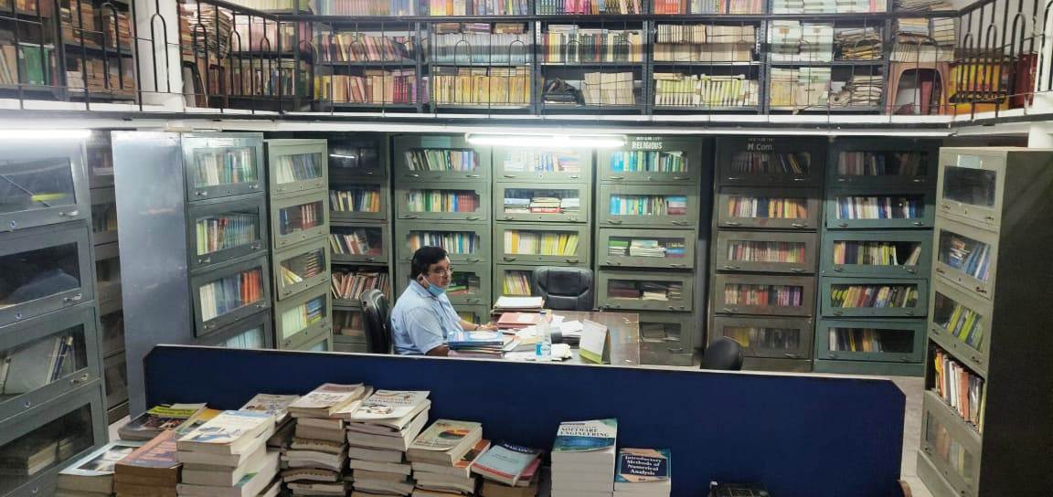 Modern college library